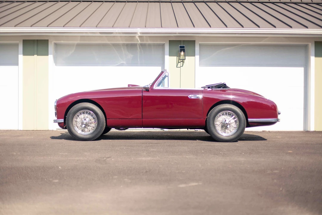 1953 Aston Martin DB1 & DB2 & DB2/4 & DB Mark III - Image 15 of 31