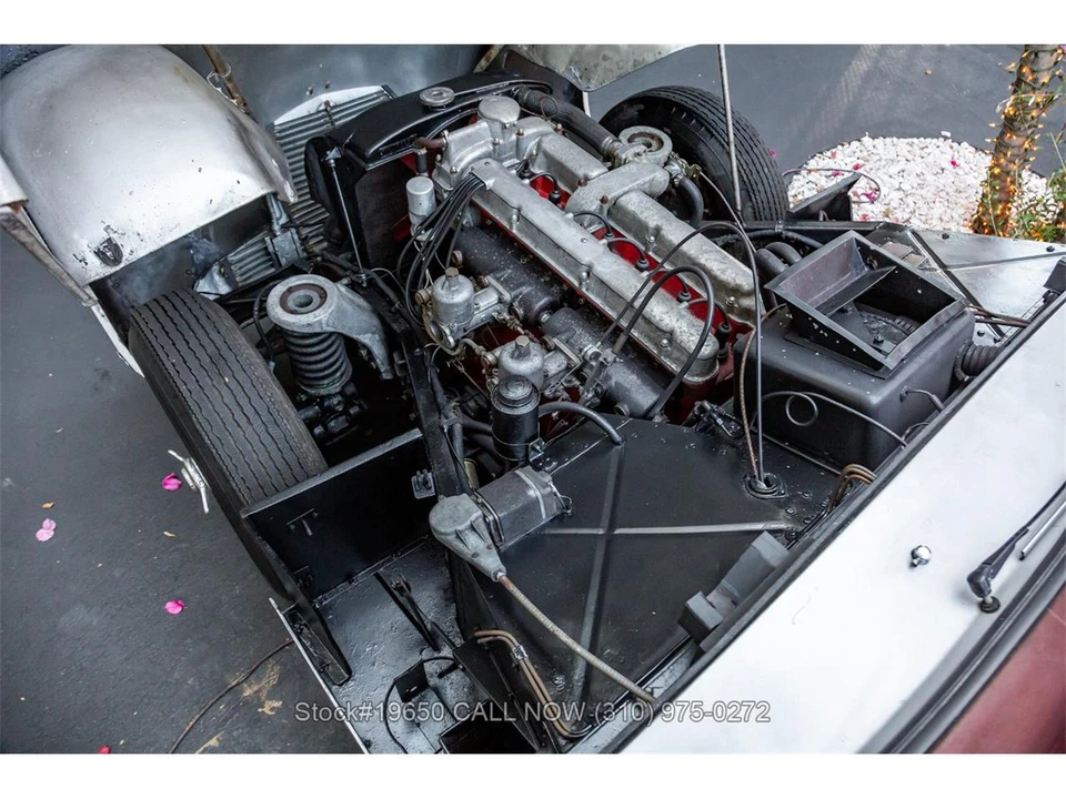 1953 Aston Martin DB1 & DB2 & DB2/4 & DB Mark III - Image 29 of 31