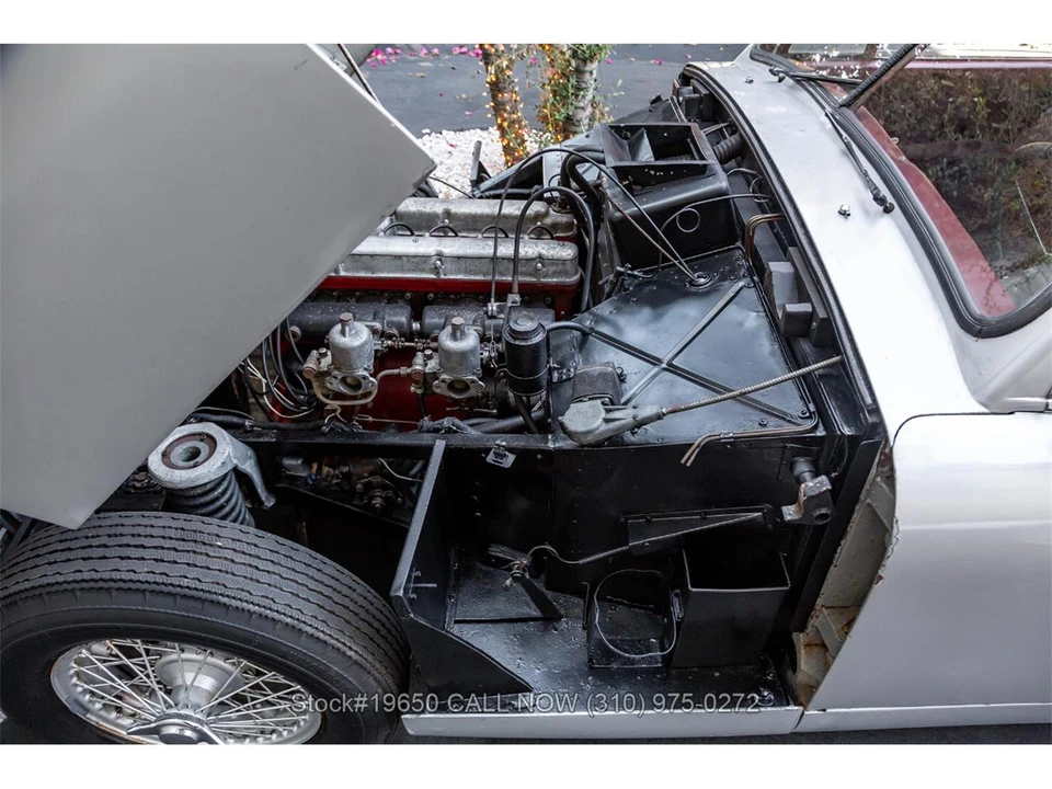 1953 Aston Martin DB1 & DB2 & DB2/4 & DB Mark III - Image 31 of 31