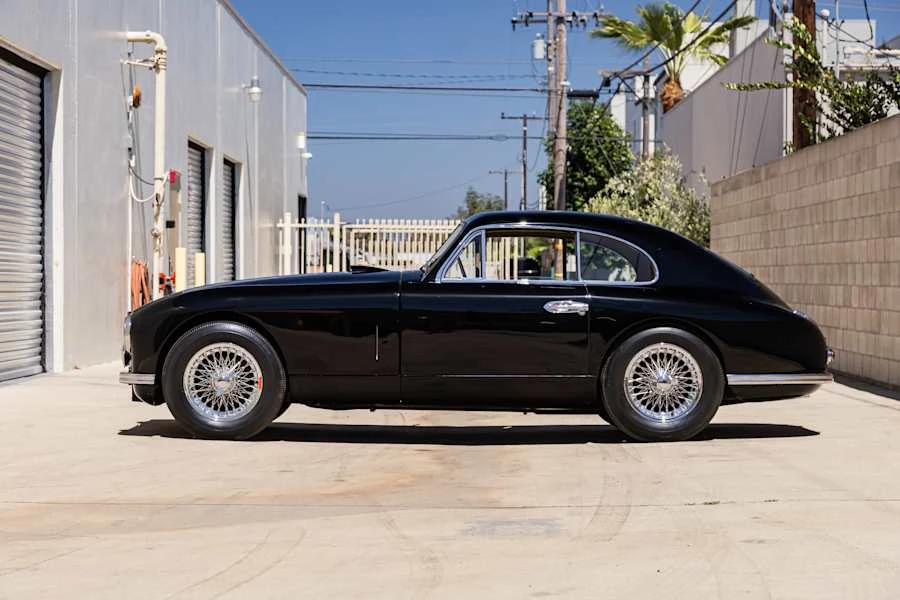 1953 Aston Martin DB1 & DB2 & DB2/4 & DB Mark III - Image 2 of 31