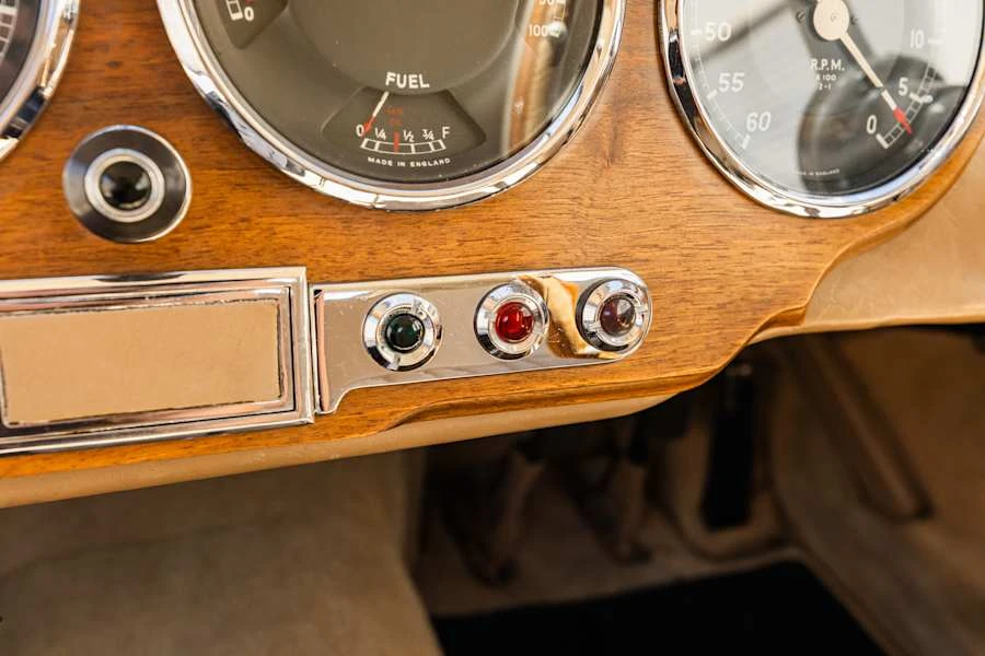 1953 Aston Martin DB1 & DB2 & DB2/4 & DB Mark III - Image 29 of 31