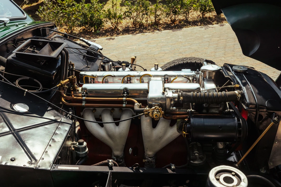 1953 Aston Martin DB1 & DB2 & DB2/4 & DB Mark III - Image 16 of 31