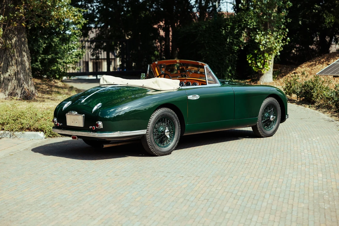 1953 Aston Martin DB1 & DB2 & DB2/4 & DB Mark III - Image 2 of 31
