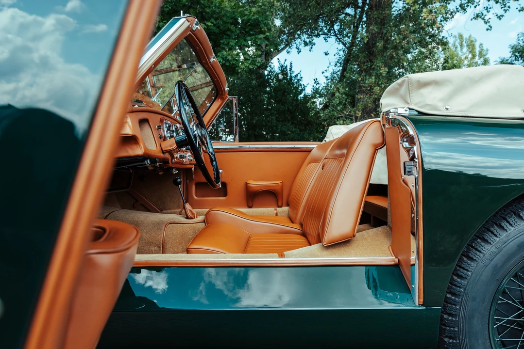 1953 Aston Martin DB1 & DB2 & DB2/4 & DB Mark III - Image 26 of 31