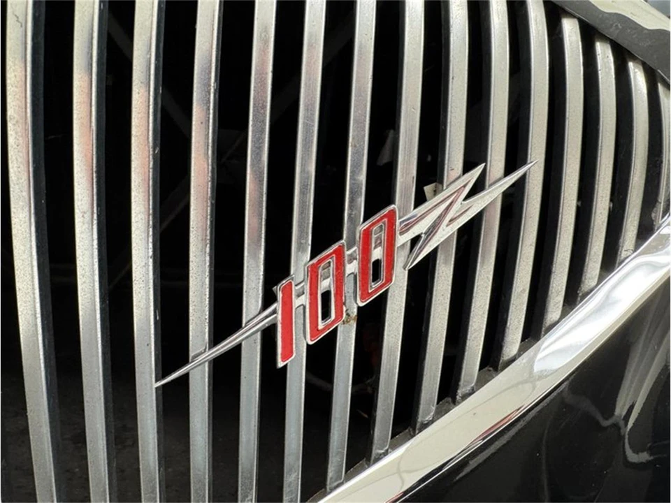 1953 Austin-Healey 100 - Image 13 of 31