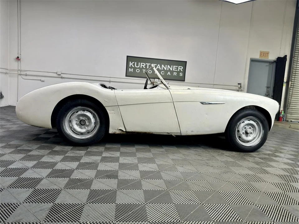 1953 Austin-Healey 100 - Image 11 of 31