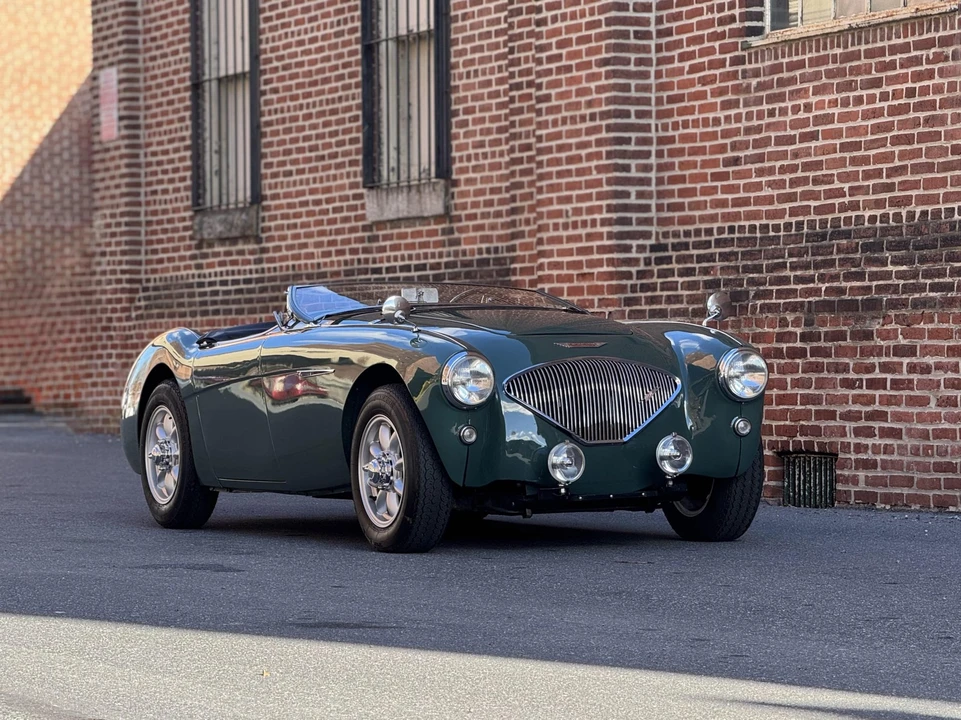 1953 Austin-Healey 100 - Image 3 of 31