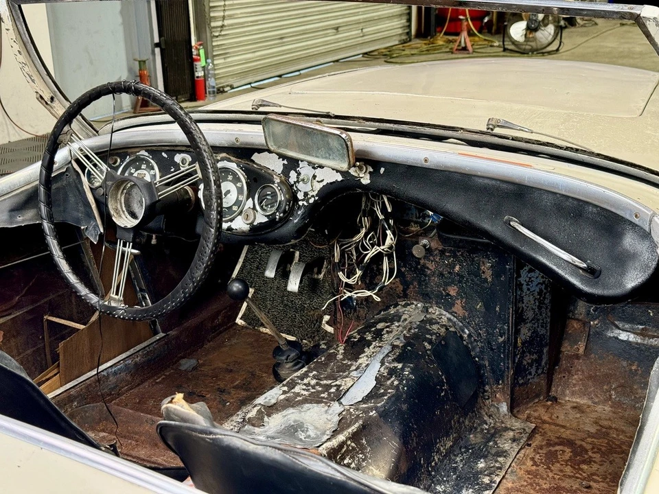 1953 Austin-Healey 3000 - Image 27 of 31