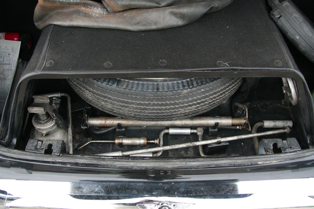 1953 Bentley R Type - Image 5 of 11
