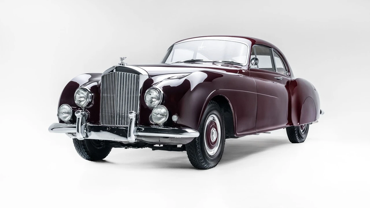 1953 Bentley R-Type Continental - Image 12 of 31