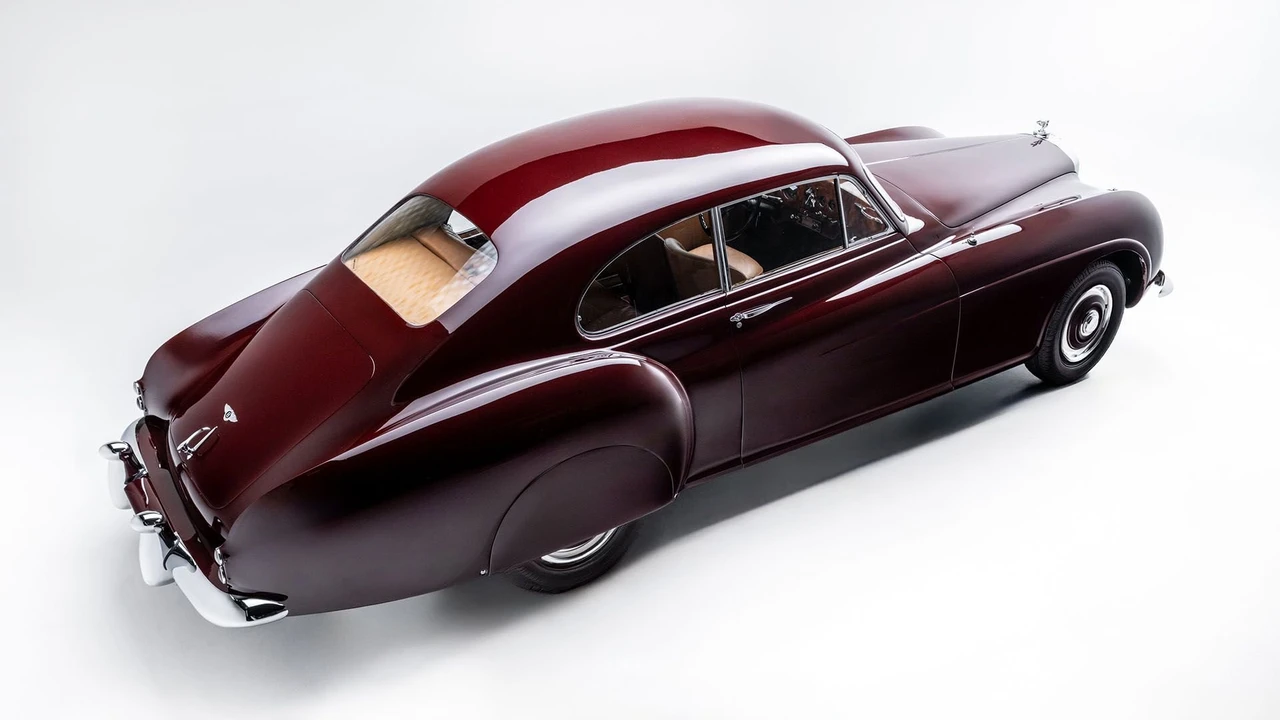 1953 Bentley R-Type Continental - Image 18 of 31