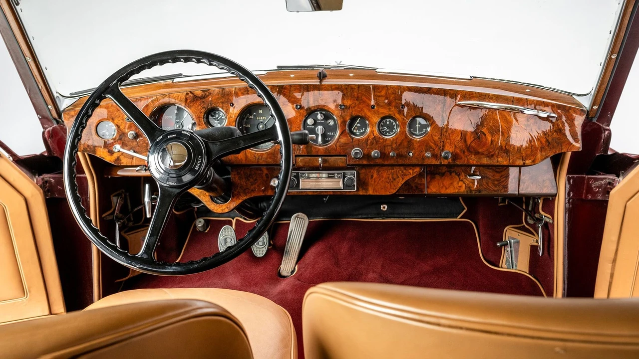 1953 Bentley R-Type Continental - Image 10 of 31