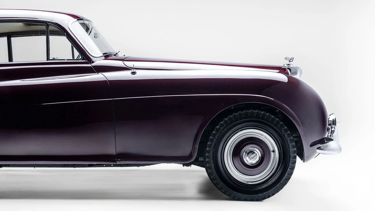 1953 Bentley R-Type Continental - Image 30 of 31