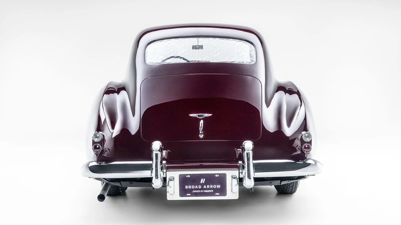 1953 Bentley R-Type Continental - Image 22 of 31