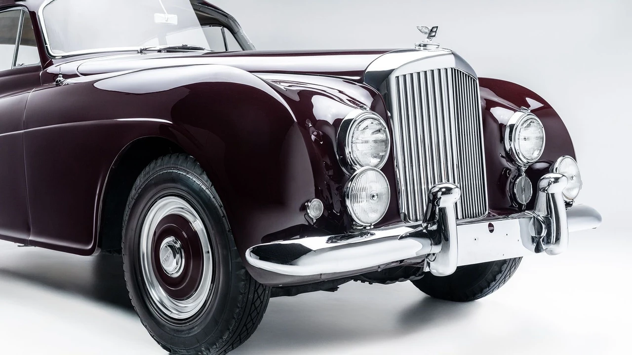 1953 Bentley R-Type Continental - Image 5 of 31