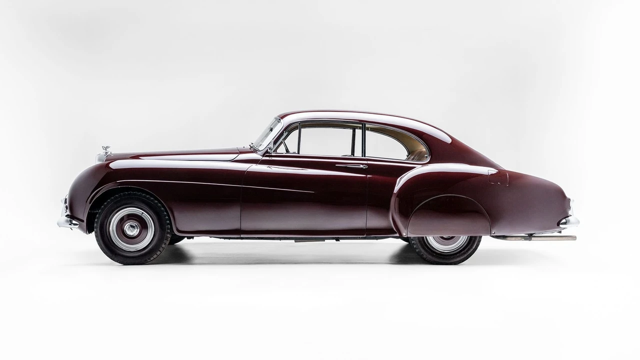 1953 Bentley R-Type Continental - Image 2 of 31