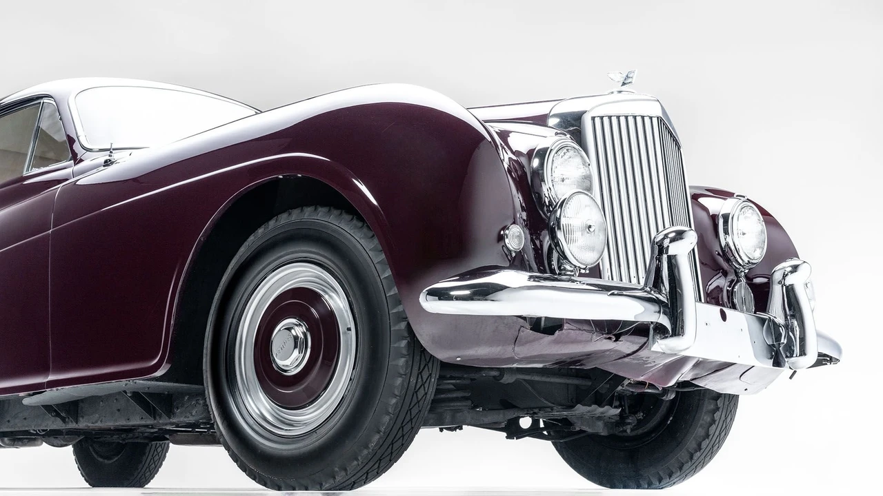 1953 Bentley R-Type Continental - Image 27 of 31