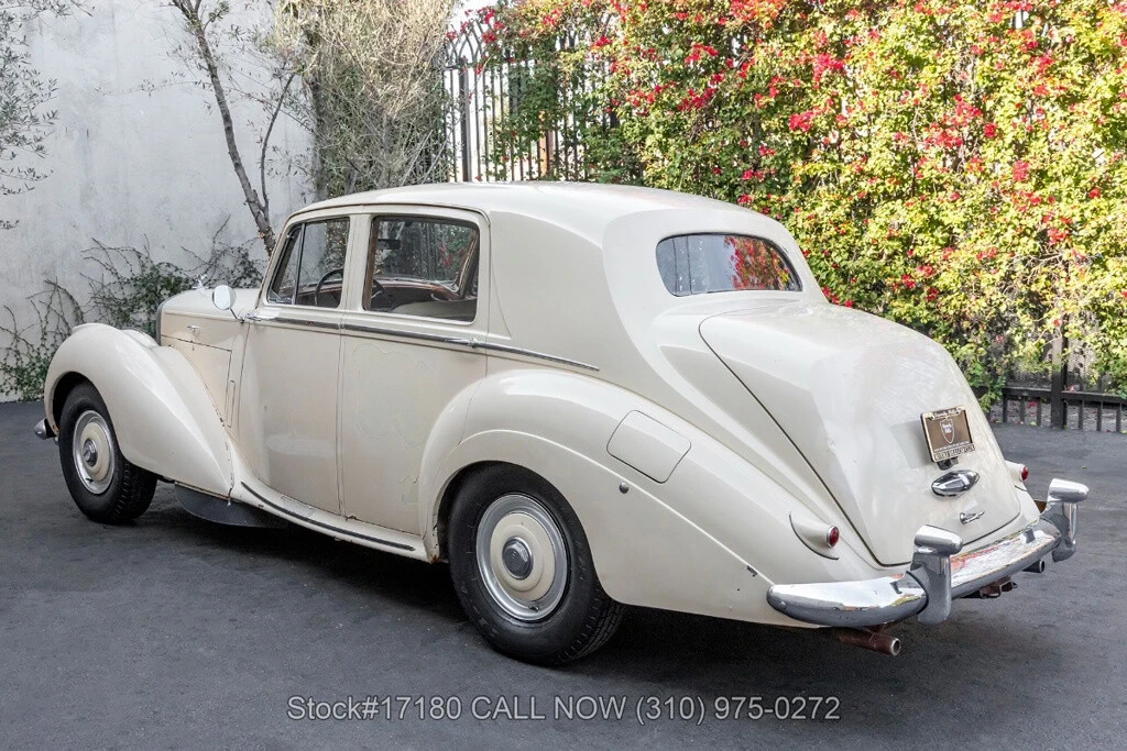 1953 Bentley R Type - Image 7 of 12