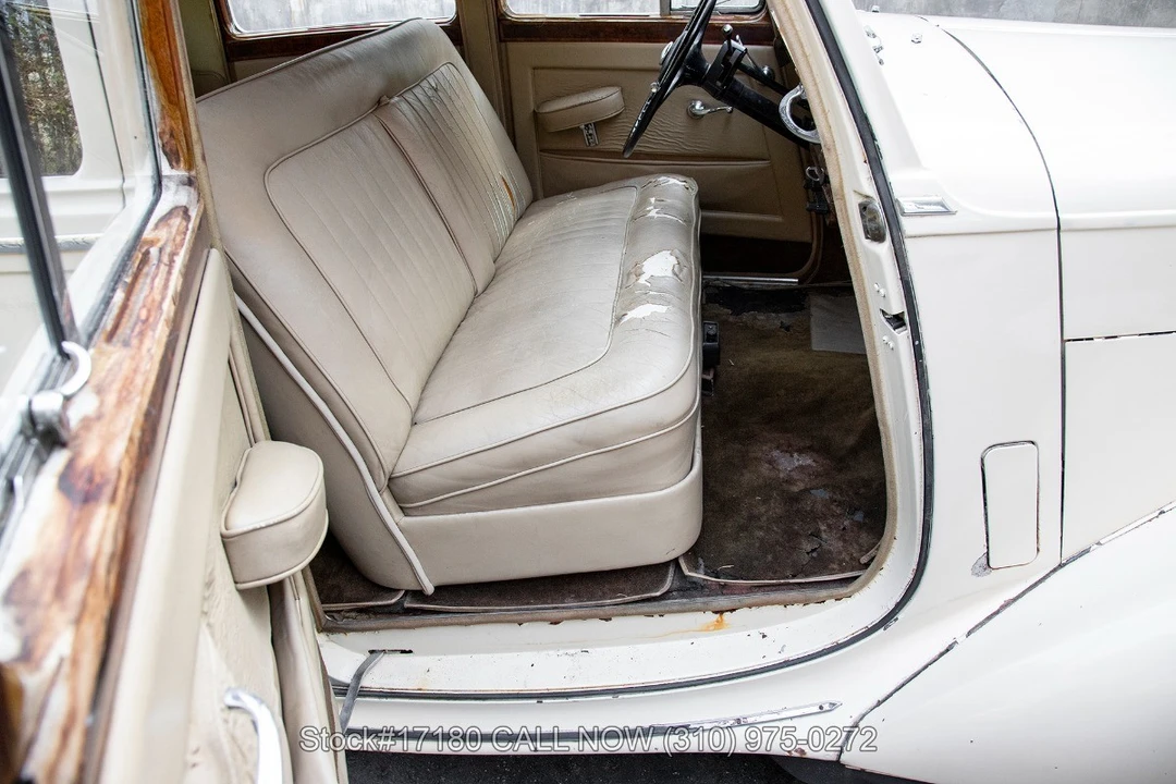 1953 Bentley R-Type Continental - Image 27 of 31