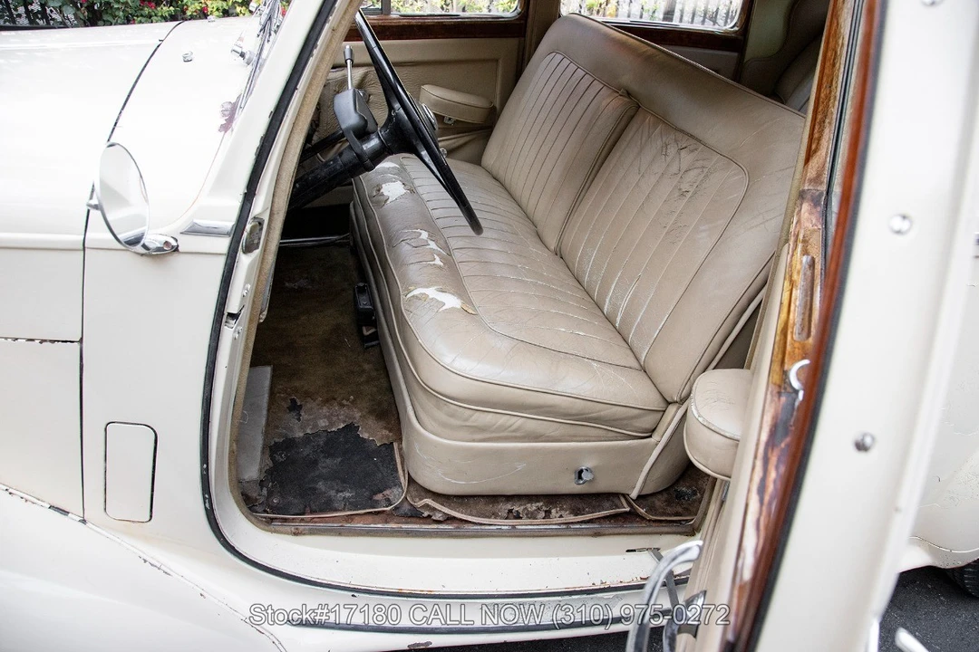 1953 Bentley R-Type Continental - Image 16 of 31