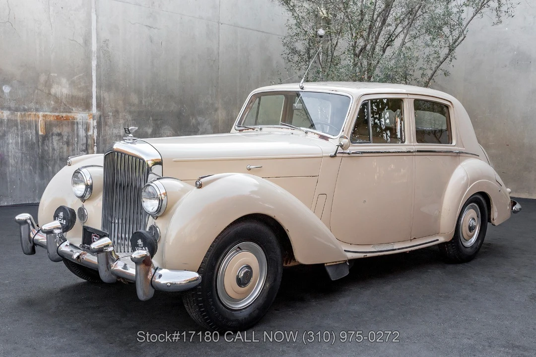 1953 Bentley R-Type Continental - Image 9 of 31