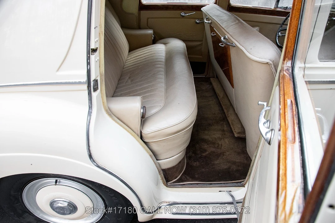 1953 Bentley R-Type Continental - Image 25 of 31