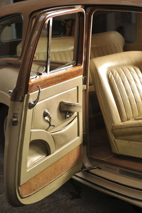 1953 Bentley R Type - Image 6 of 11