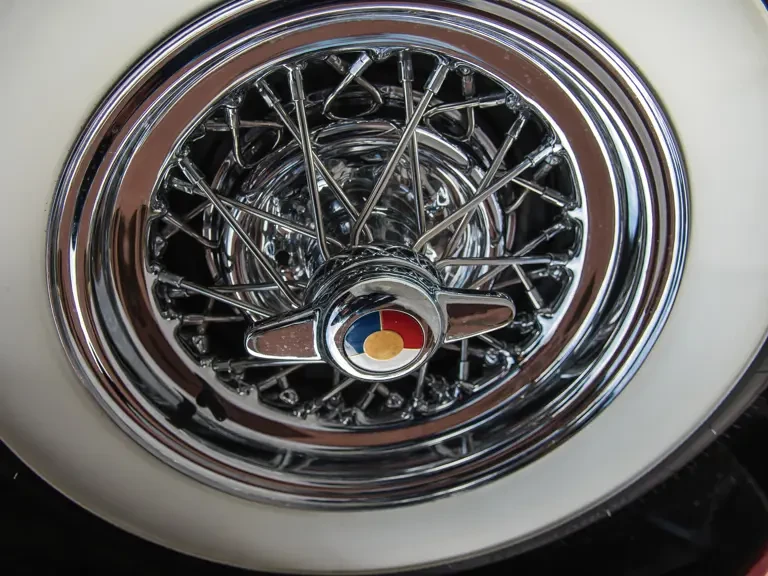 1953 Buick Roadmaster - Image 17 of 31