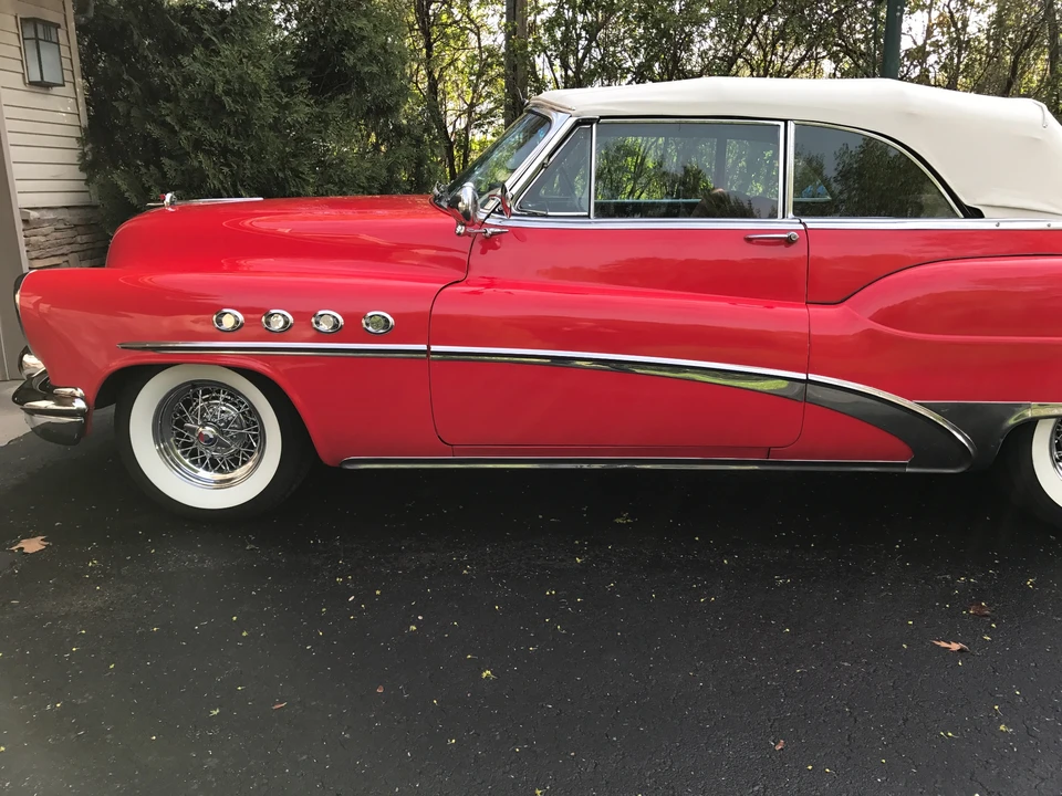 1953 Buick Roadmaster - Image 10 of 31