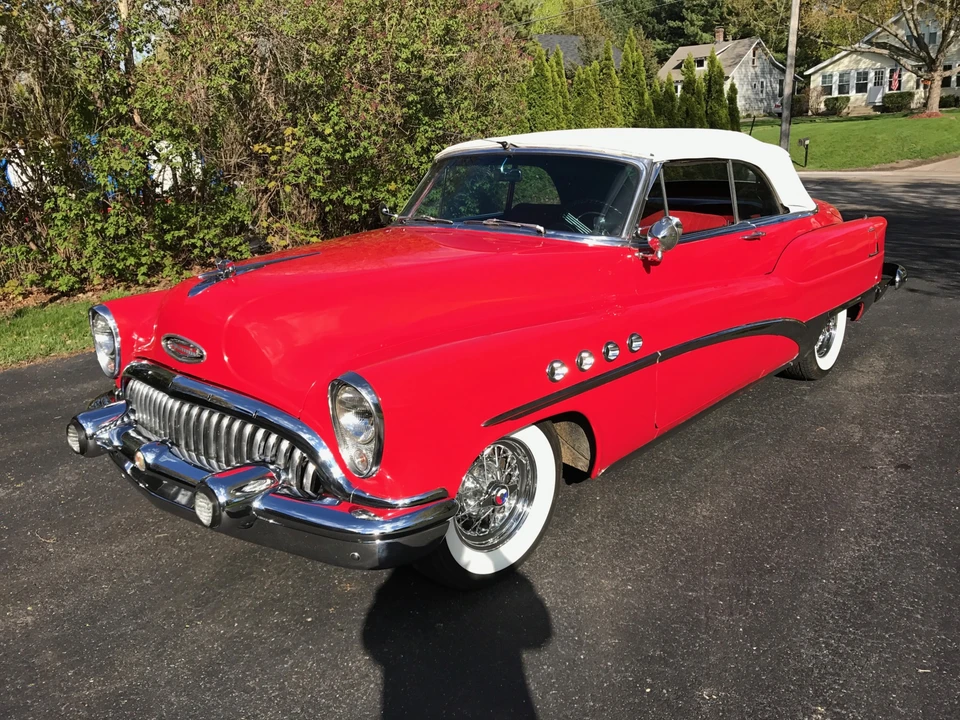 1953 Buick Roadmaster - Image 2 of 31