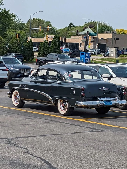 1953 Buick Riviera - Image 5 of 7