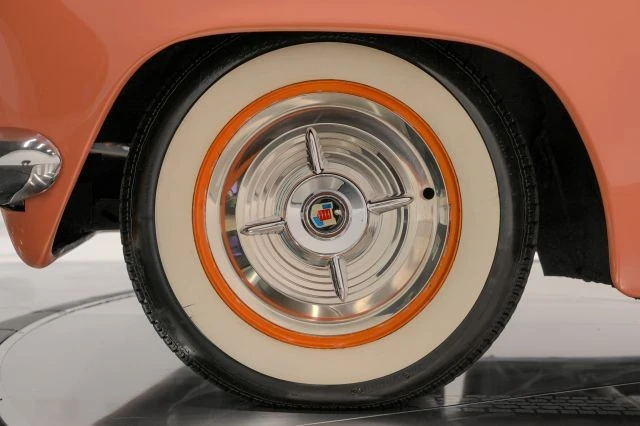 1953 Buick Roadmaster - Image 16 of 31
