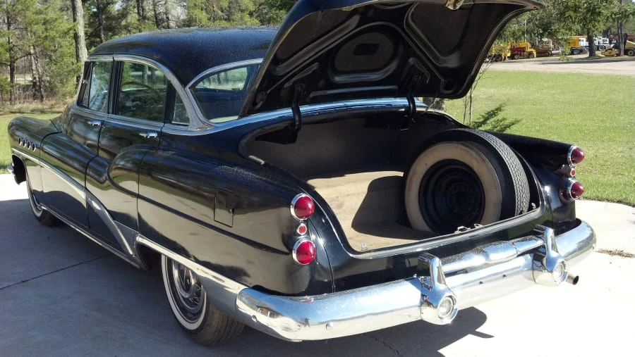 1953 Buick Roadmaster - Image 5 of 8
