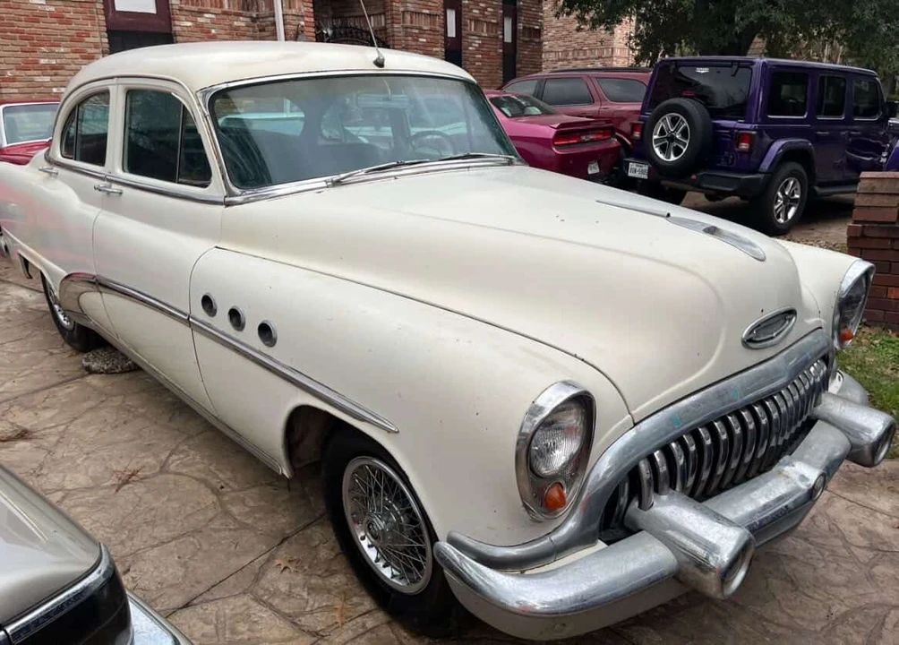 1953 Buick Roadmaster - Image 5 of 15