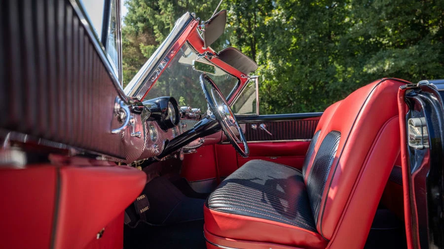 1953 Buick Roadmaster - Image 20 of 31