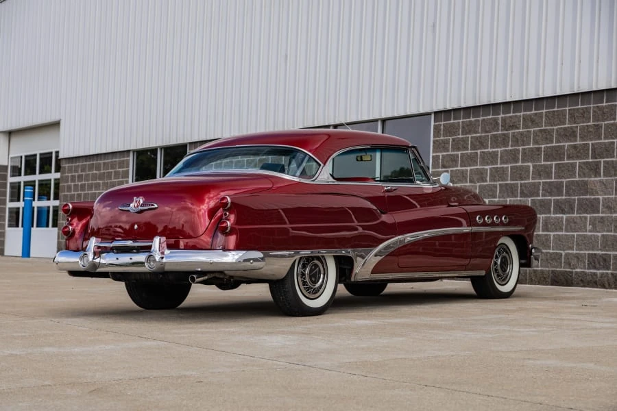 1953 Buick Roadmaster - Image 3 of 31