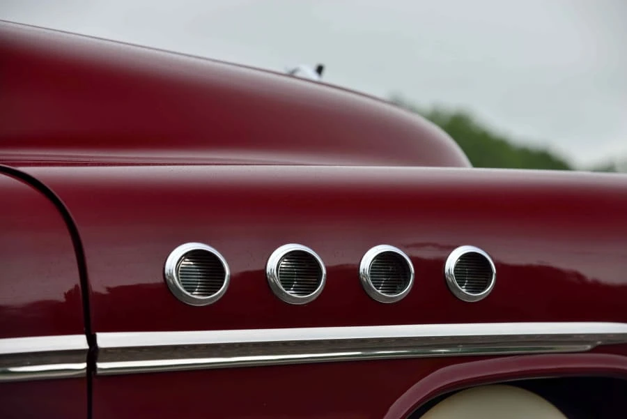 1953 Buick Roadmaster - Image 10 of 12