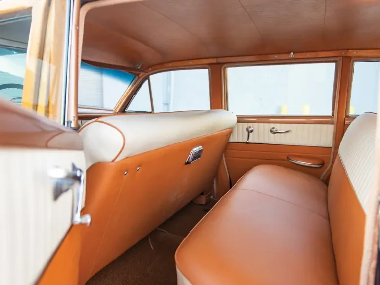 1953 Buick Roadmaster - Image 17 of 31
