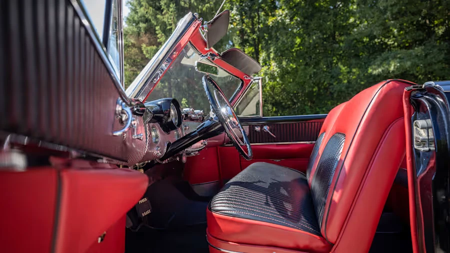 1953 Buick Roadmaster - Image 22 of 31