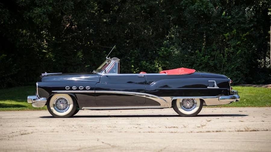 1953 Buick Roadmaster - Image 2 of 31