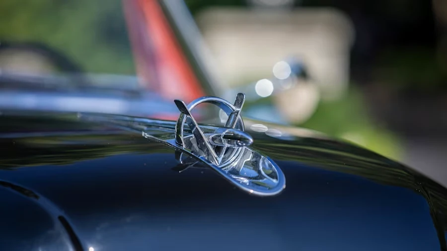 1953 Buick Roadmaster - Image 8 of 31