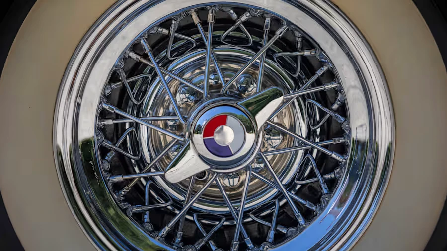 1953 Buick Roadmaster - Image 16 of 31