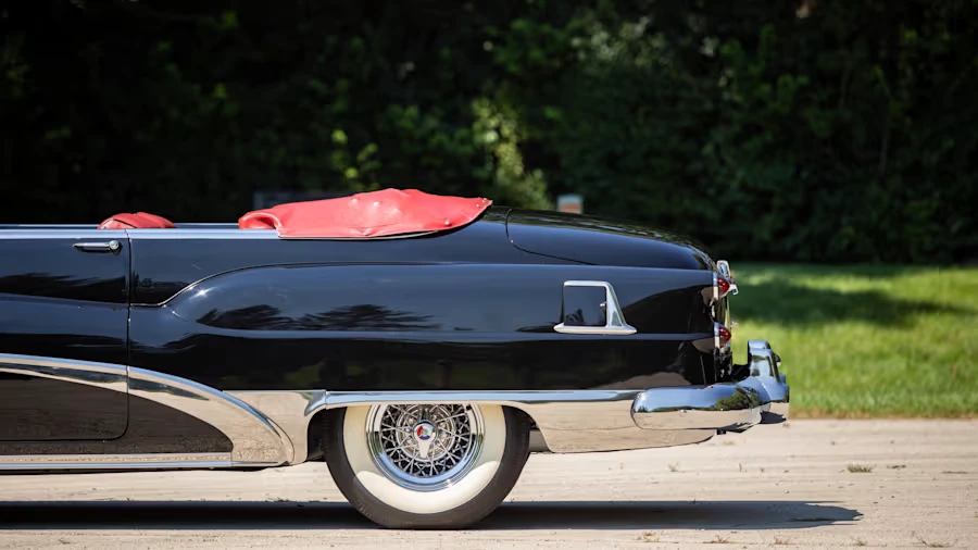 1953 Buick Roadmaster - Image 17 of 31