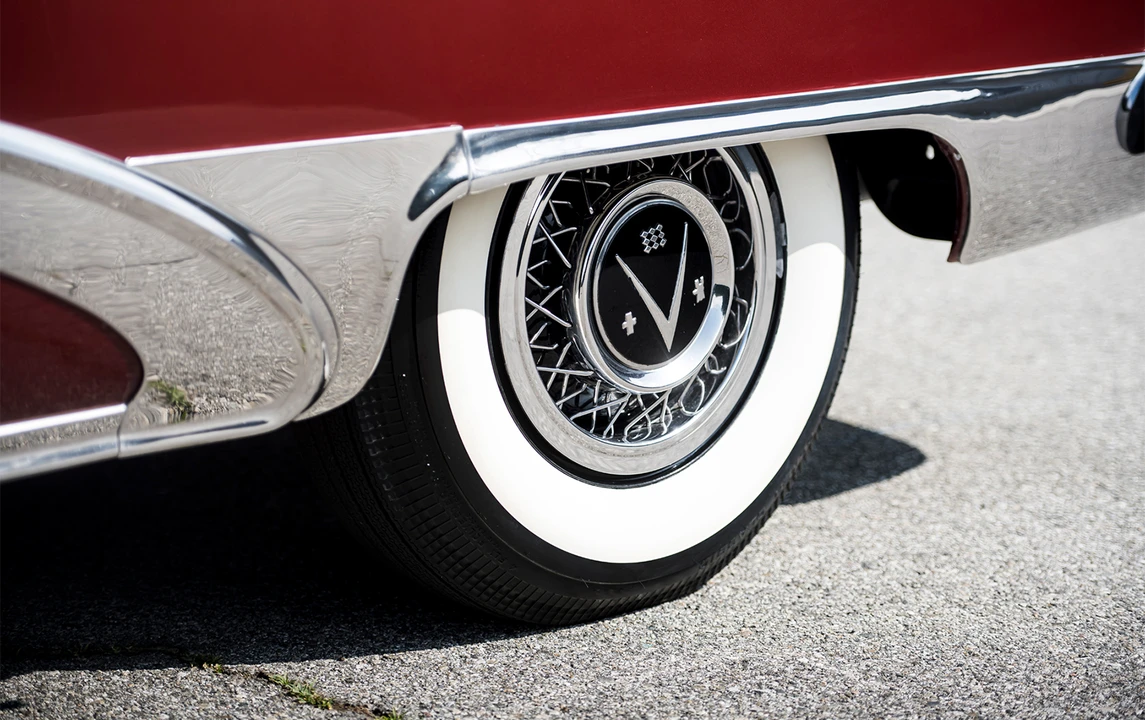 1953 Buick Roadmaster - Image 25 of 31