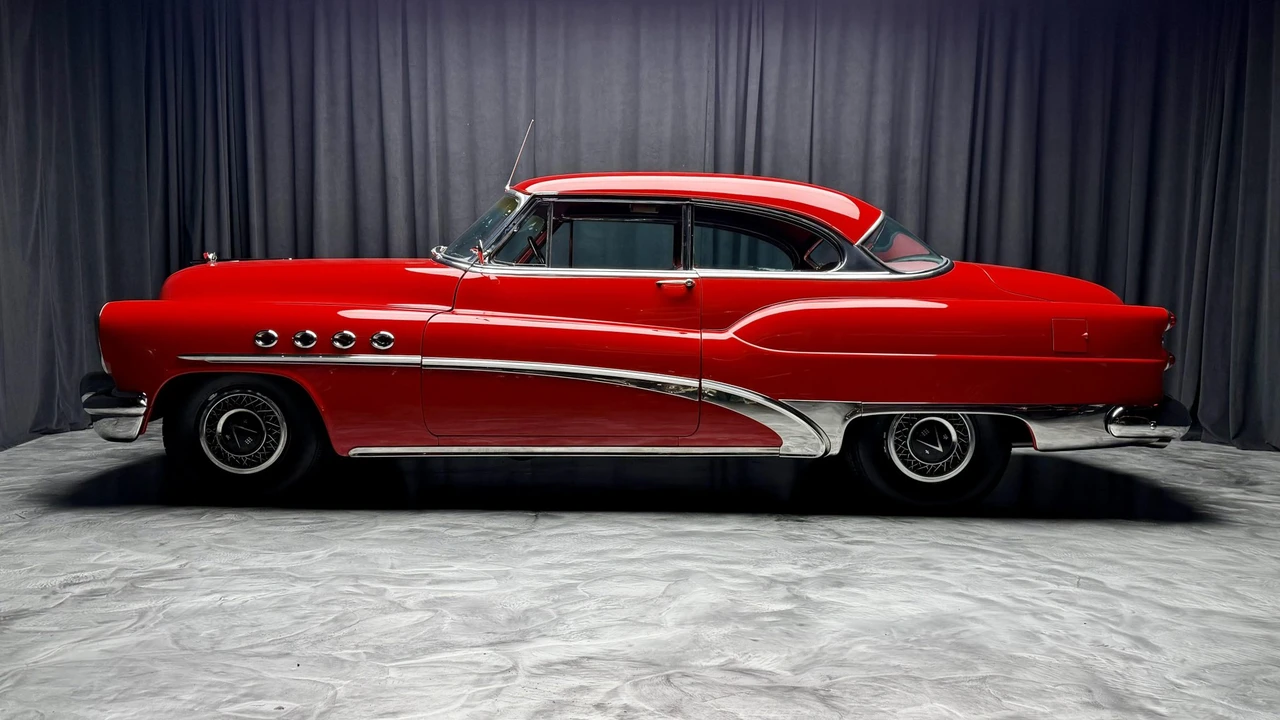 1953 Buick Roadmaster - Image 9 of 31