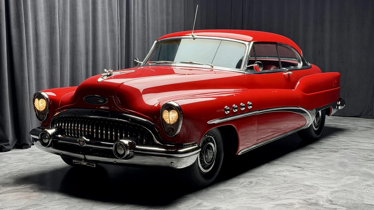 1953 Buick Roadmaster - Image 3 of 31