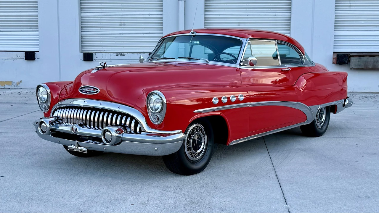 1953 Buick Roadmaster - Image 14 of 31
