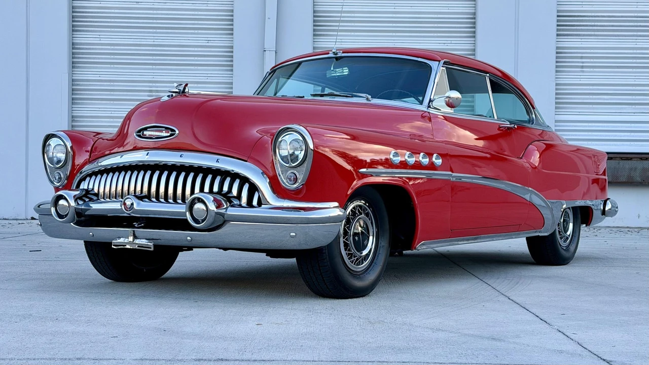 1953 Buick Roadmaster - Image 15 of 31