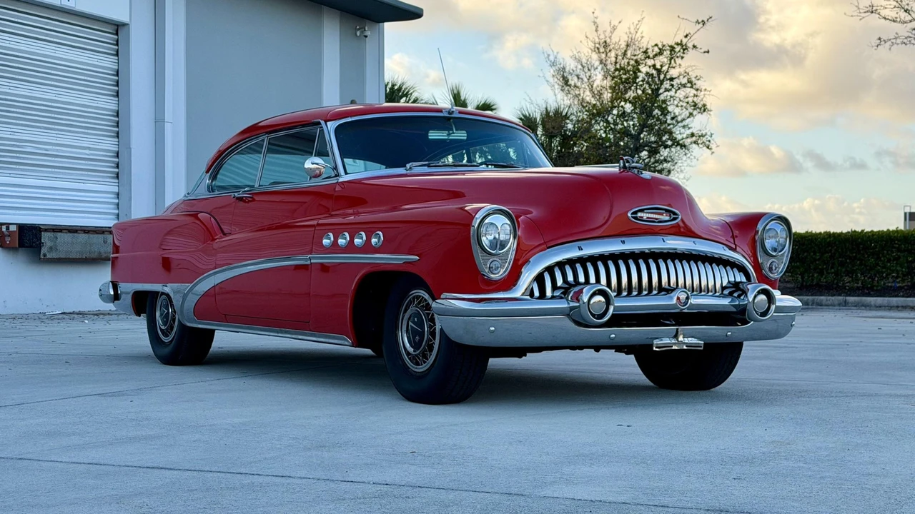 1953 Buick Roadmaster - Image 28 of 31