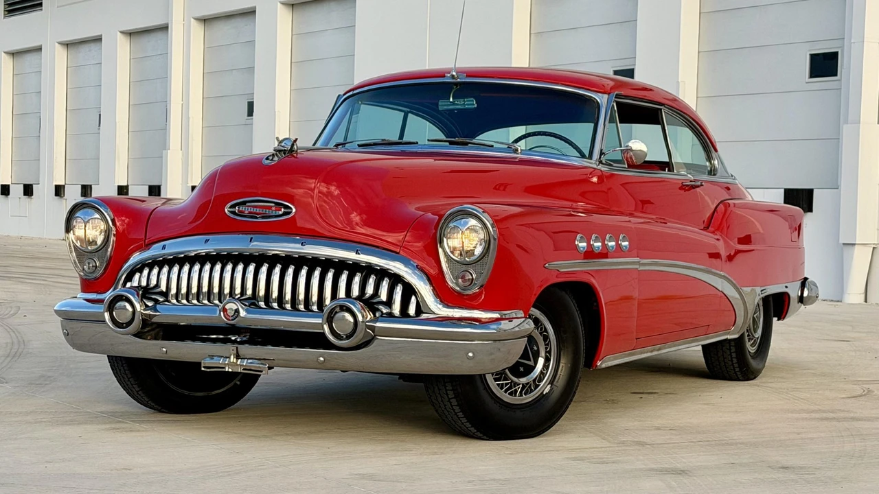 1953 Buick Roadmaster - Image 18 of 31